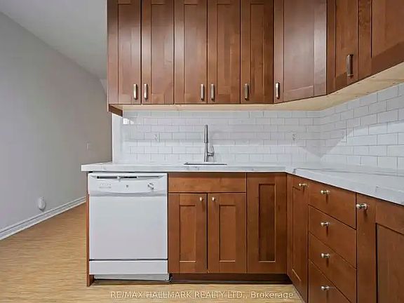 3rd image of 167 Heward Ave #1A