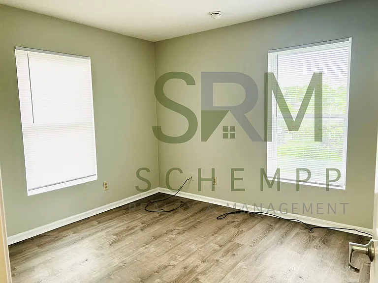 200 N 18th St #4 — Photo 10