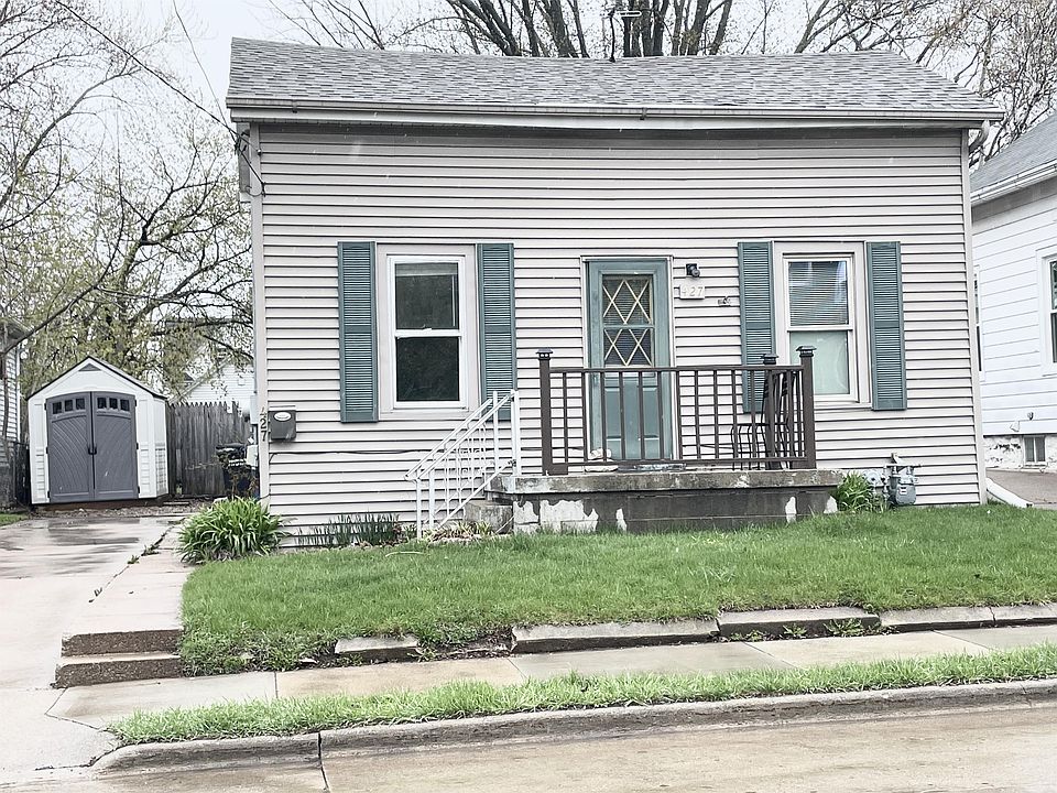427 Bowen St, Oshkosh, WI 54901 Zillow