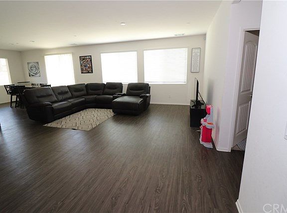 5th image of 1053 Eden Valley Way