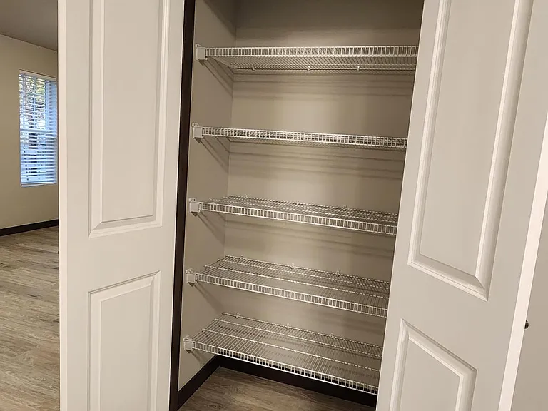 1031 Cedar Ave #101 — Photo 11