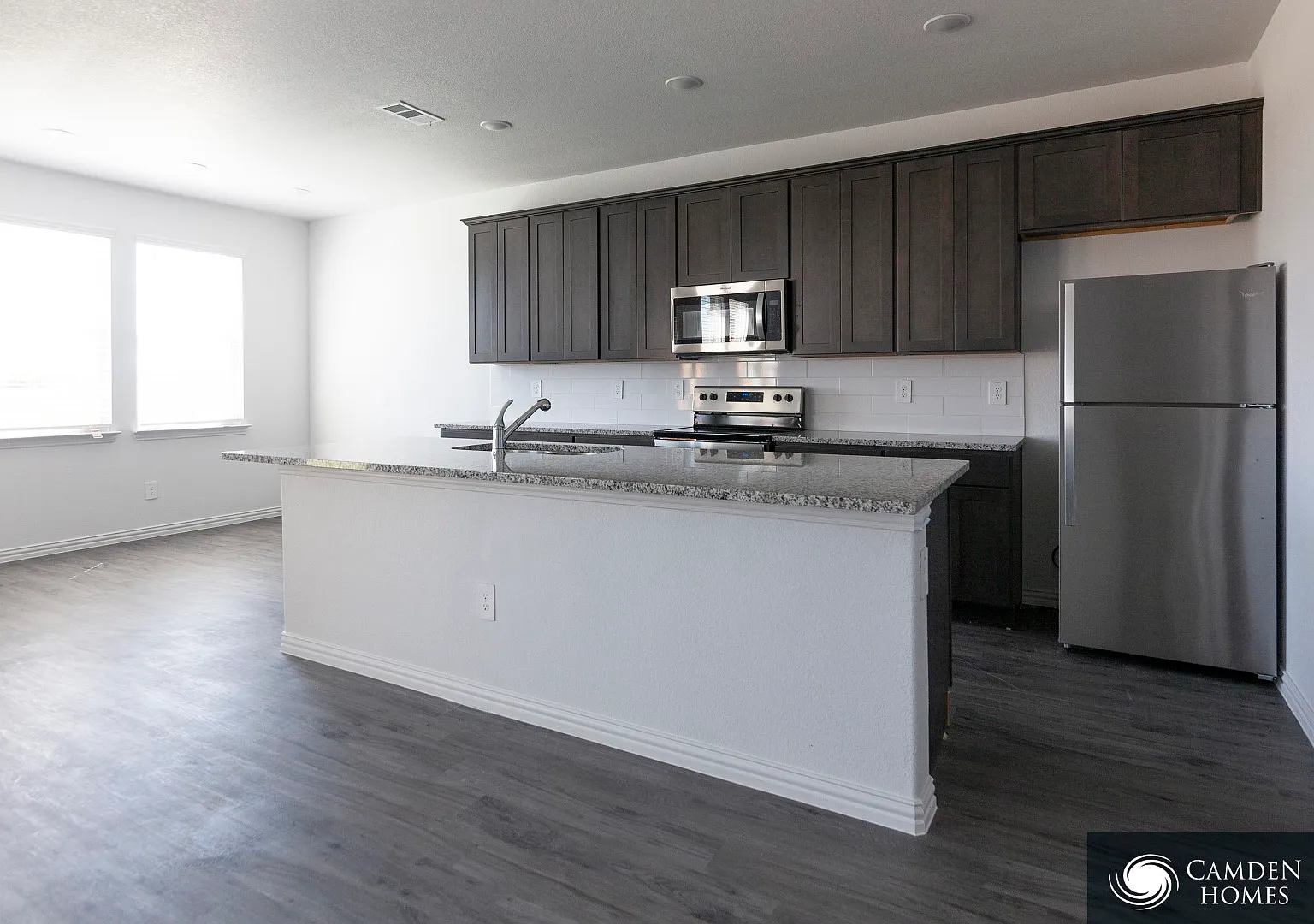 10128 Spice Ln — Photo 2