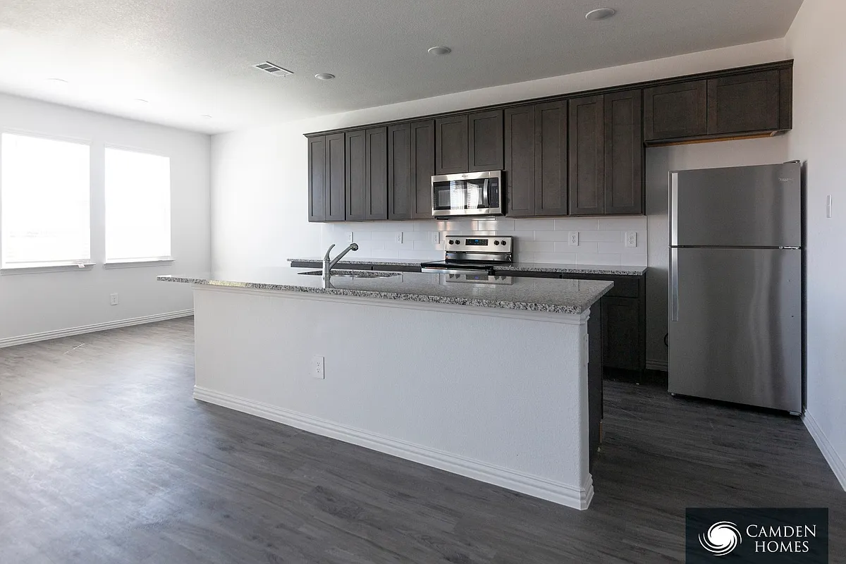 Building Photo - 2521 Goldfinch Dr