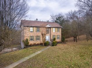 1327 Oak Valley Dr, Mount Juliet, TN 37122