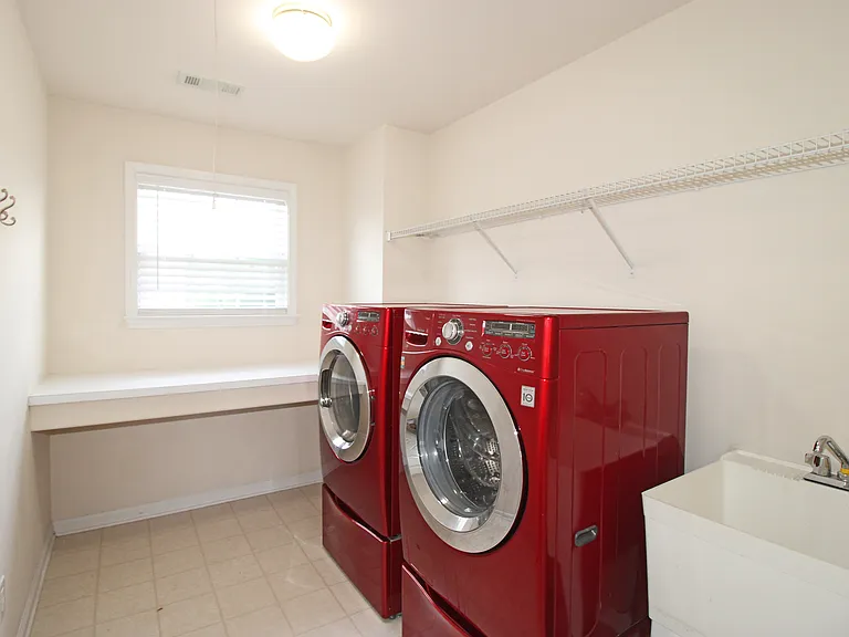 8155 Cavendish Pl — Photo 17