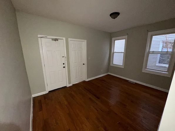 19-21 Schuyler Ter #1LA