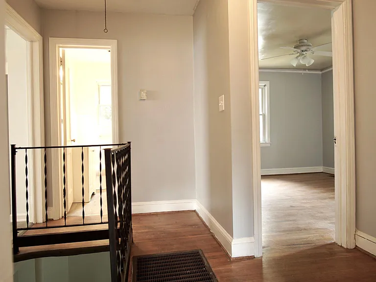 27 Wilshire Dr — Photo 12