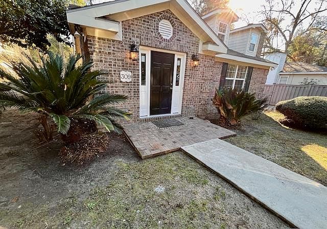 1st image of 309 E Cranford Ave