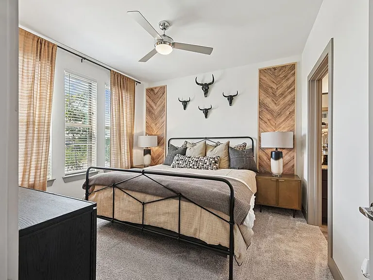 Bedroom with carpet