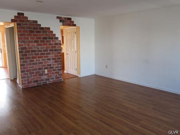 4th image of 705 Bach Ct
