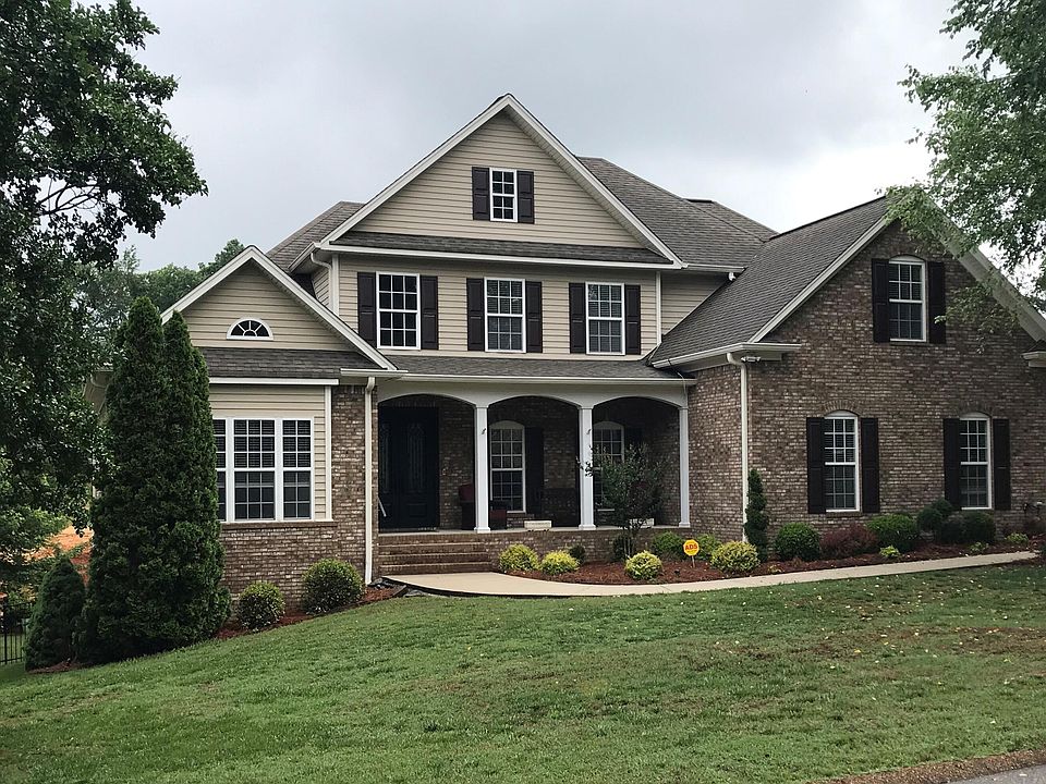 1st image of 1927 Riverwood Dr