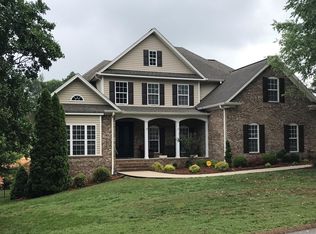 1927 Riverwood Dr, Hixson, TN 37343