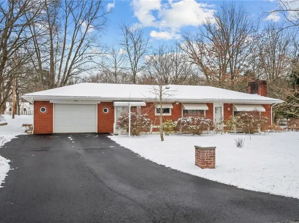 138 Rama Rd, Beaver Falls, PA 15010