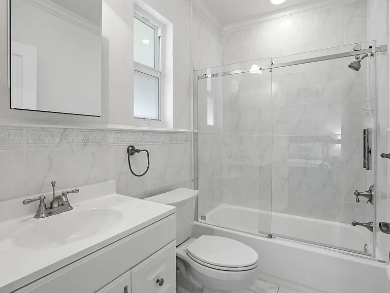309 NE 8th Ave — Photo 30