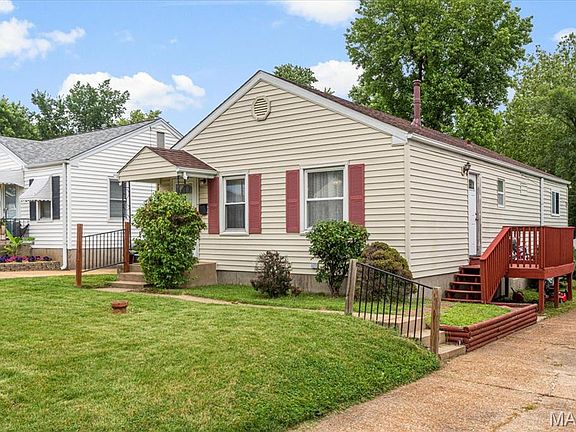 3rd image of 10613 Saint Philip Ln