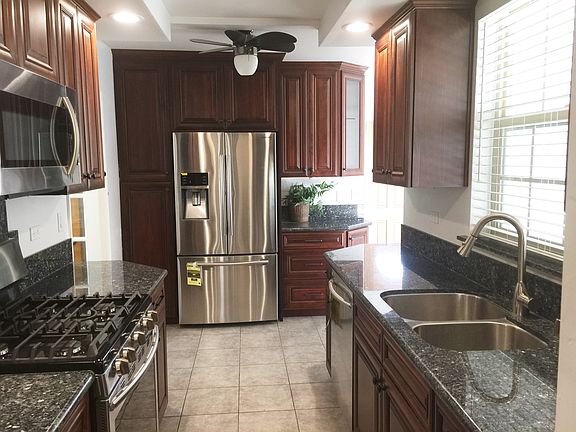 4th image of 1083 Amador St