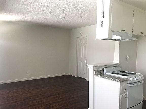 3rd image of 16616 Woodruff Ave APT 7