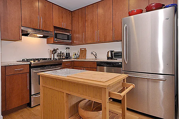 Sold by Cooper & Cooper Real Estate | media 11