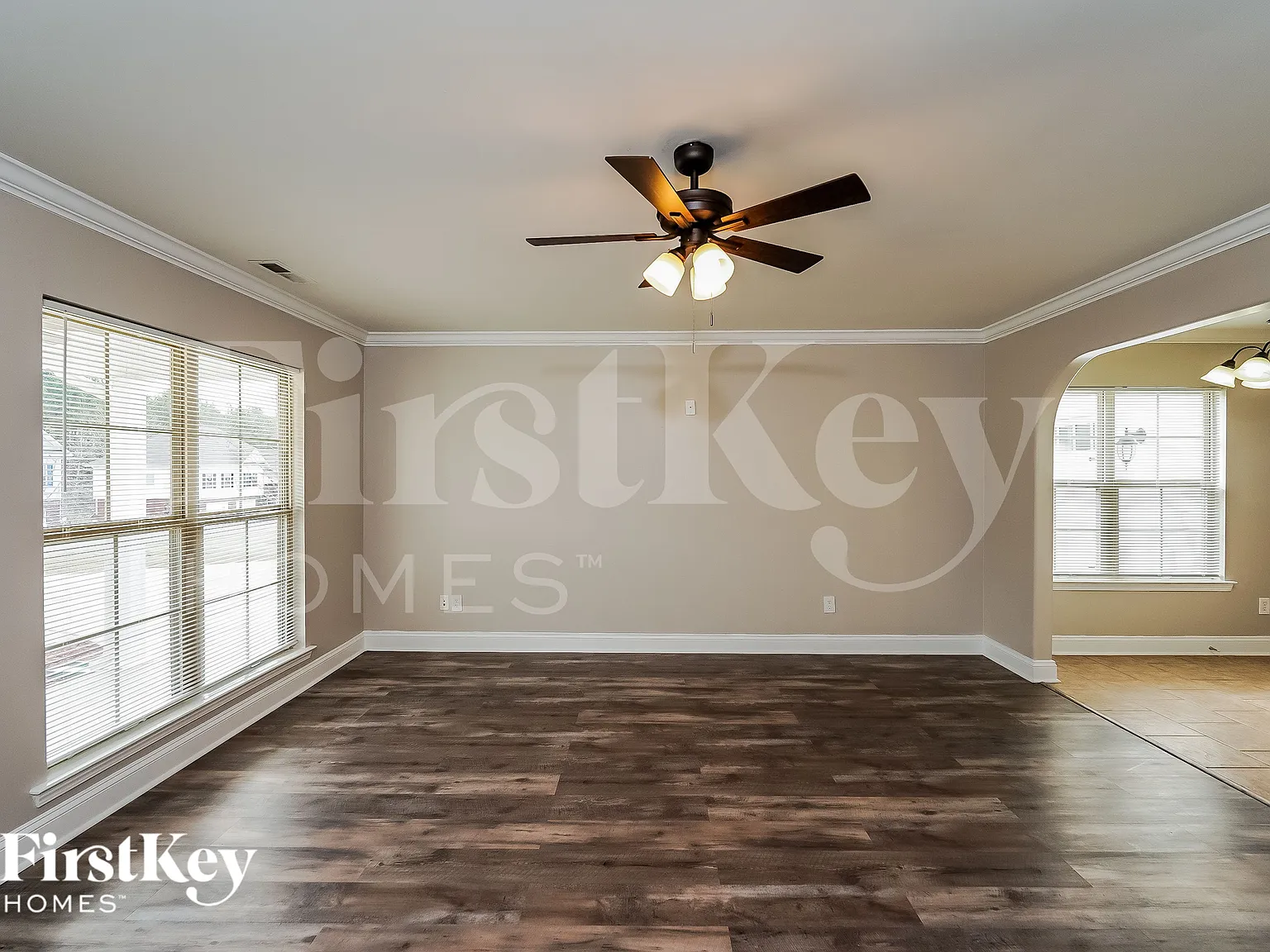 4 bed, 2.0 bath, 1700 sqft, $1,905 — Photo 3