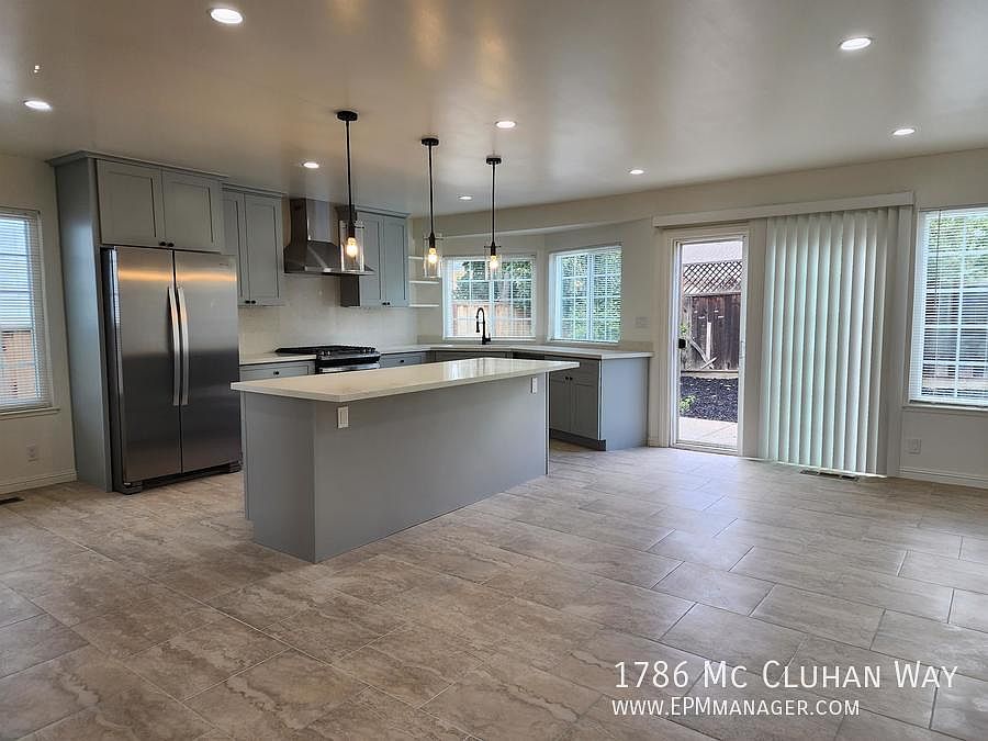 1st image of 1786 McCluhan Way