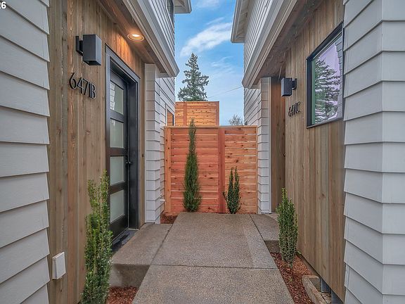 2nd image of 6471 SE Ramona St #C