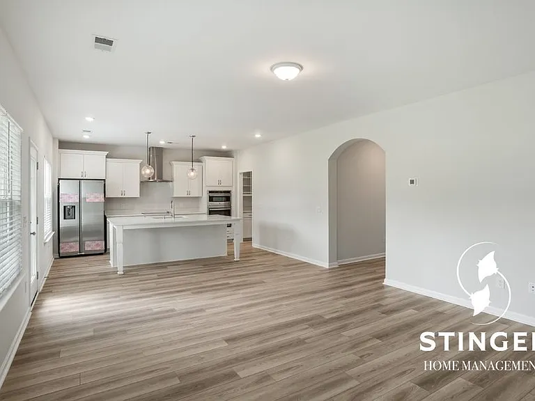 103 Grange Ln — Photo 9