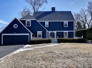 110 Ridgewood Rd, West Hartford, CT 06107