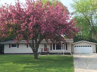 933 7th Ave E, Cresco, IA 52136