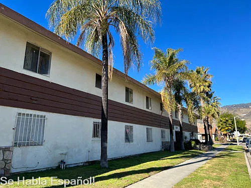 3 bed, 1500 sqft, $1,947 — Photo 1