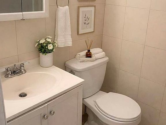 3rd image of 25-60 33rd St #1