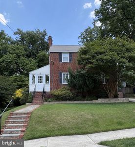1027 N McKinley Rd, Arlington, VA, 22205