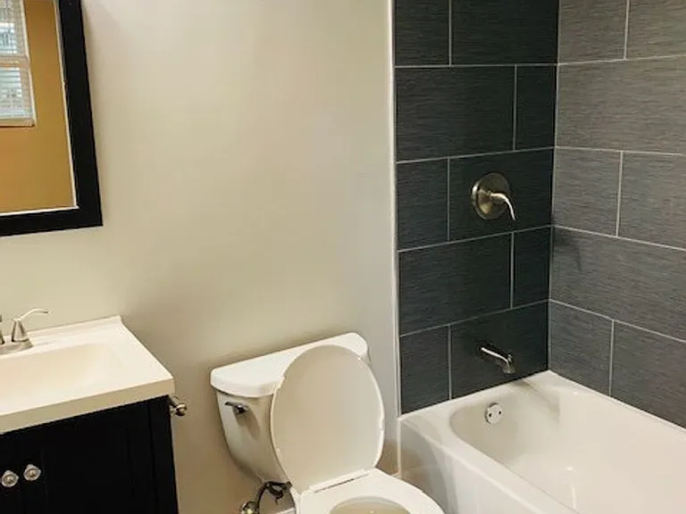 1749 T St NW — Photo 28
