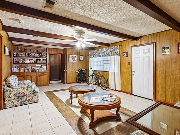 3rd image of 3634 Edgemont Dr