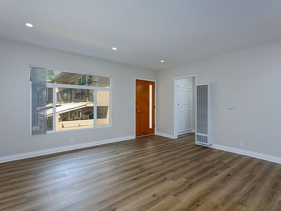 4th image of 420 W Sierra Madre Blvd APT K