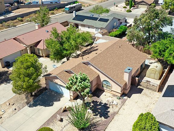 2nd image of 3757 E Packard Avenue