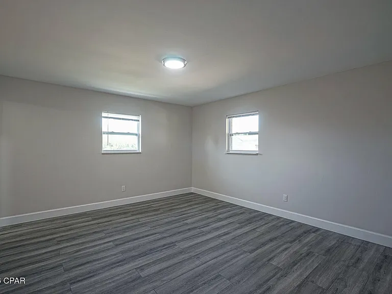 410 S Star Ave — Photo 28