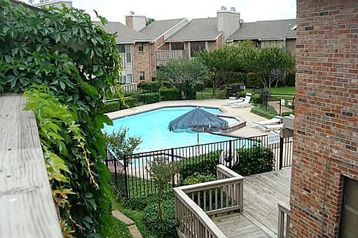1st image of 2719 Silver Creek Dr APT 211