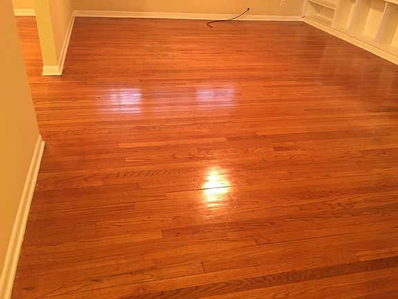 4th image of 2509 Douglas Dr