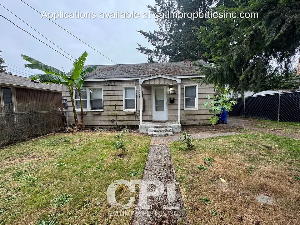 1102 N 2nd Single Family