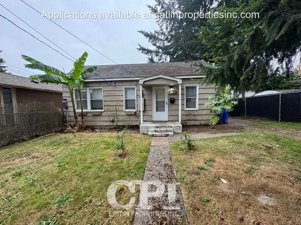 1102 N 2nd Single Family, Kelso, WA 98626