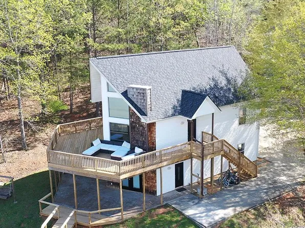 208 Cypress Point Dr, Chappells, SC 29037