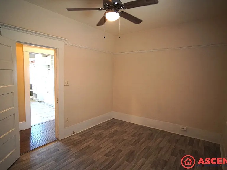 1119 H St — Photo 9