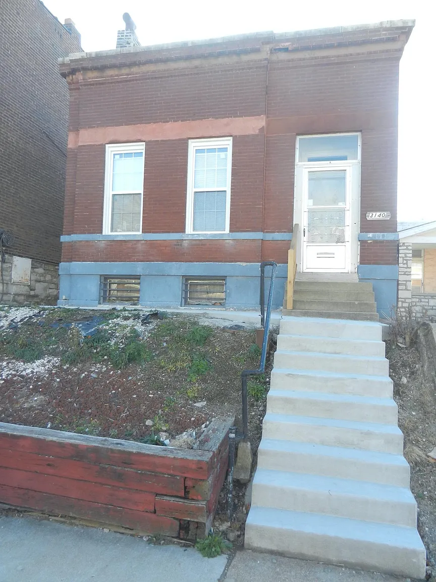 3140 Mount Pleasant St photo 1