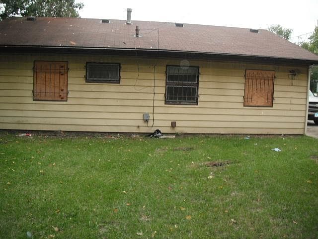 1st image of 2008 Piccadilly Ave