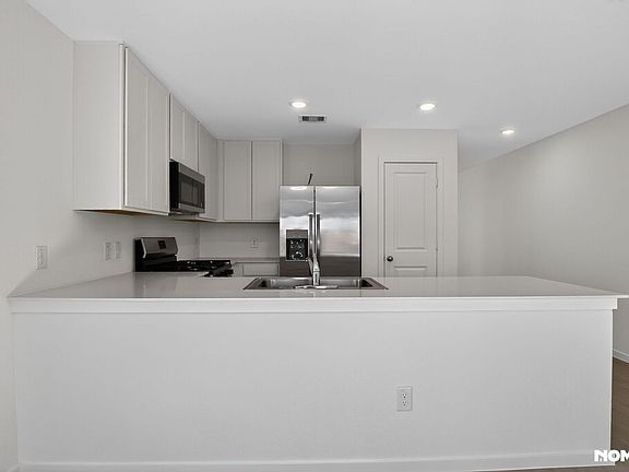 5th image of 26719 Scarlet Willow Dr