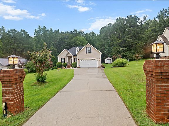 2nd image of 128 Redbud Dr