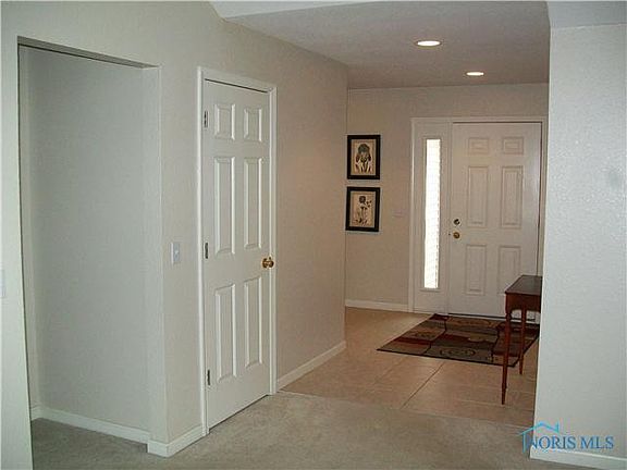 3rd image of 4251 Waterbend Dr