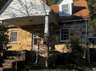 76 Jordan Hill Rd, Charlton Hei, WV 25040