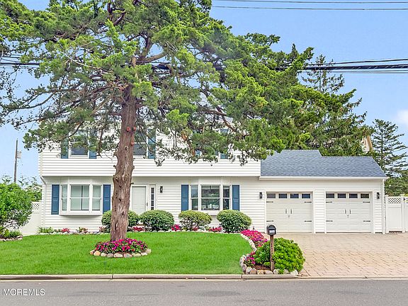 2nd image of 1706 Bay Avenue