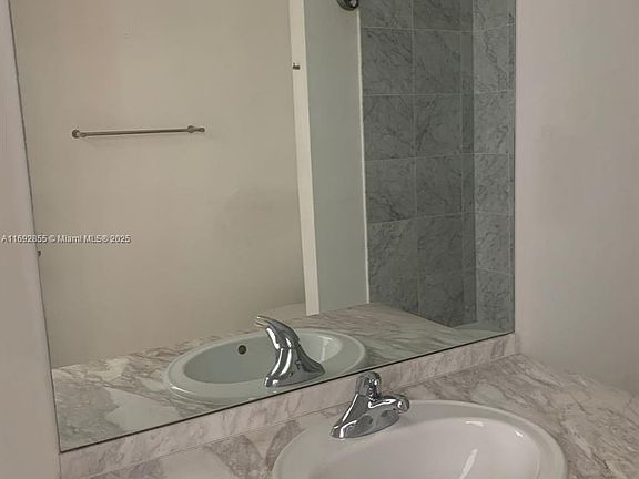 3rd image of 244 Biscayne Blvd APT 243
